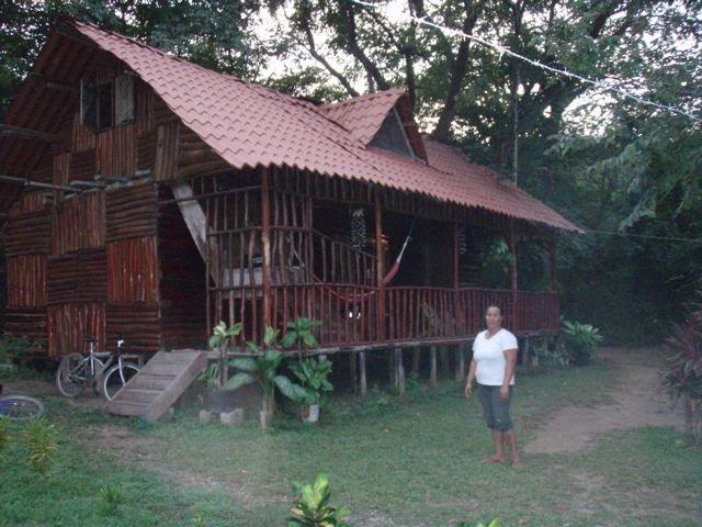 Costa Rica maison chez l'habitant dans la forêt